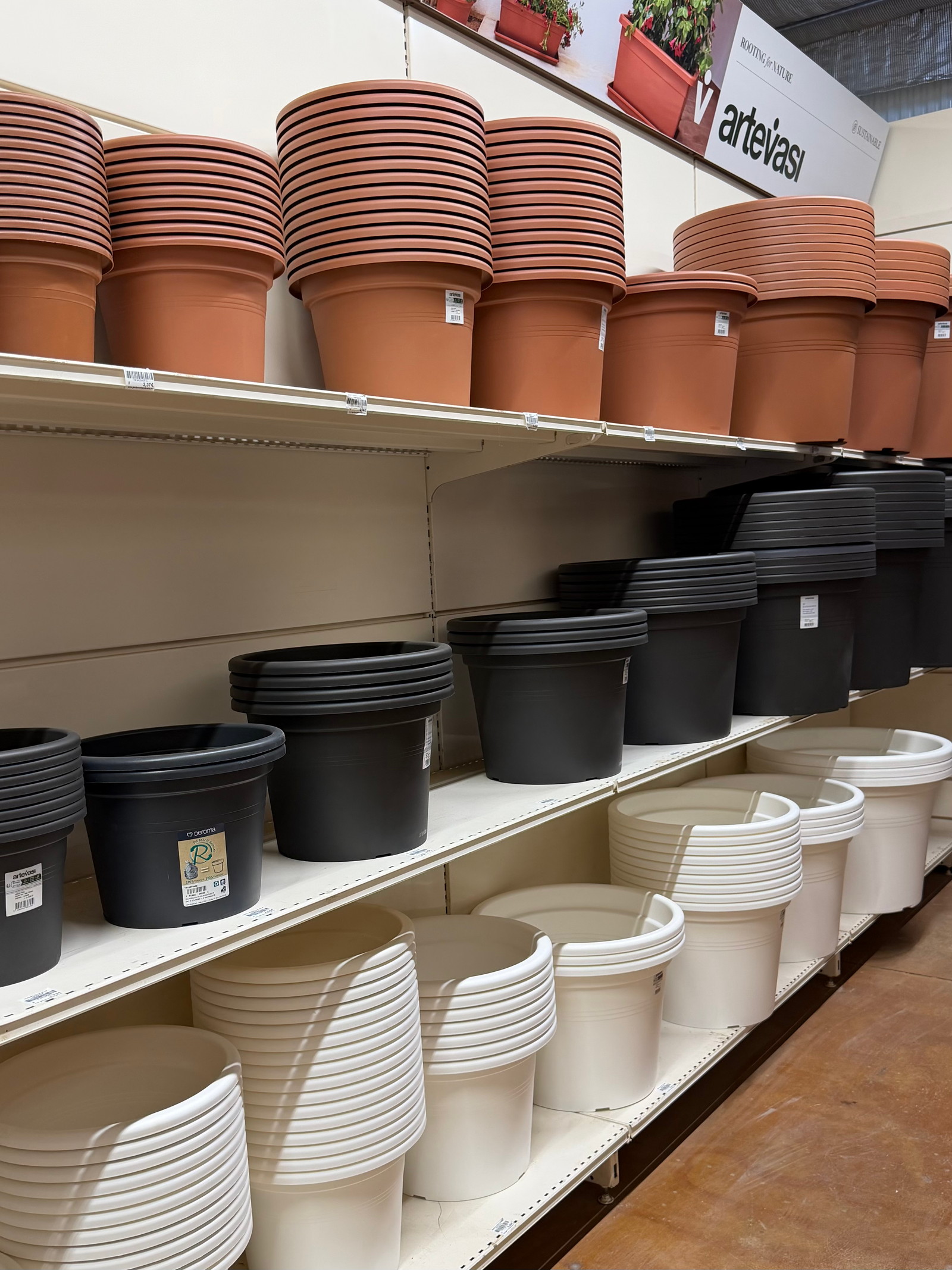 Maceta de Resina y Polipropileno